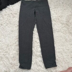Lululemon Gray Athletic Leggings Capri Yoga Pants Activewear Gym Workout‎ Size 4